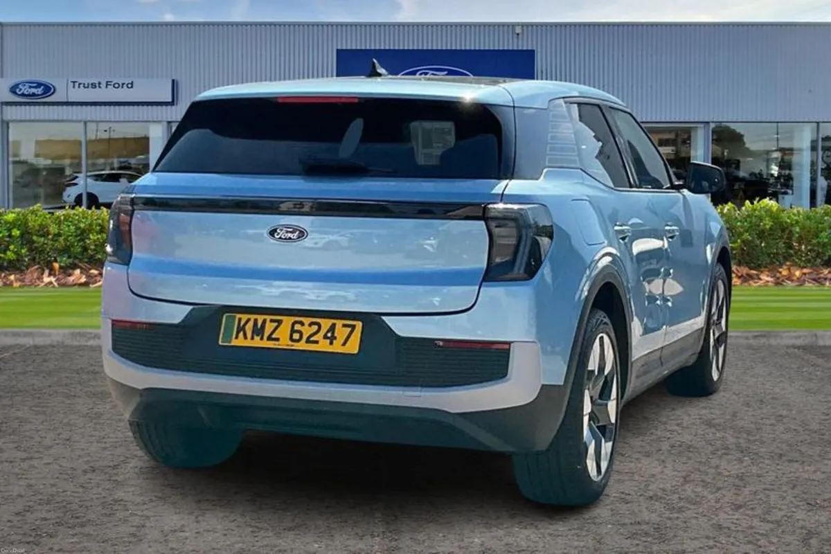 Ford Explorer Extended Range 79kWh Premium SUV 5dr - Image 4