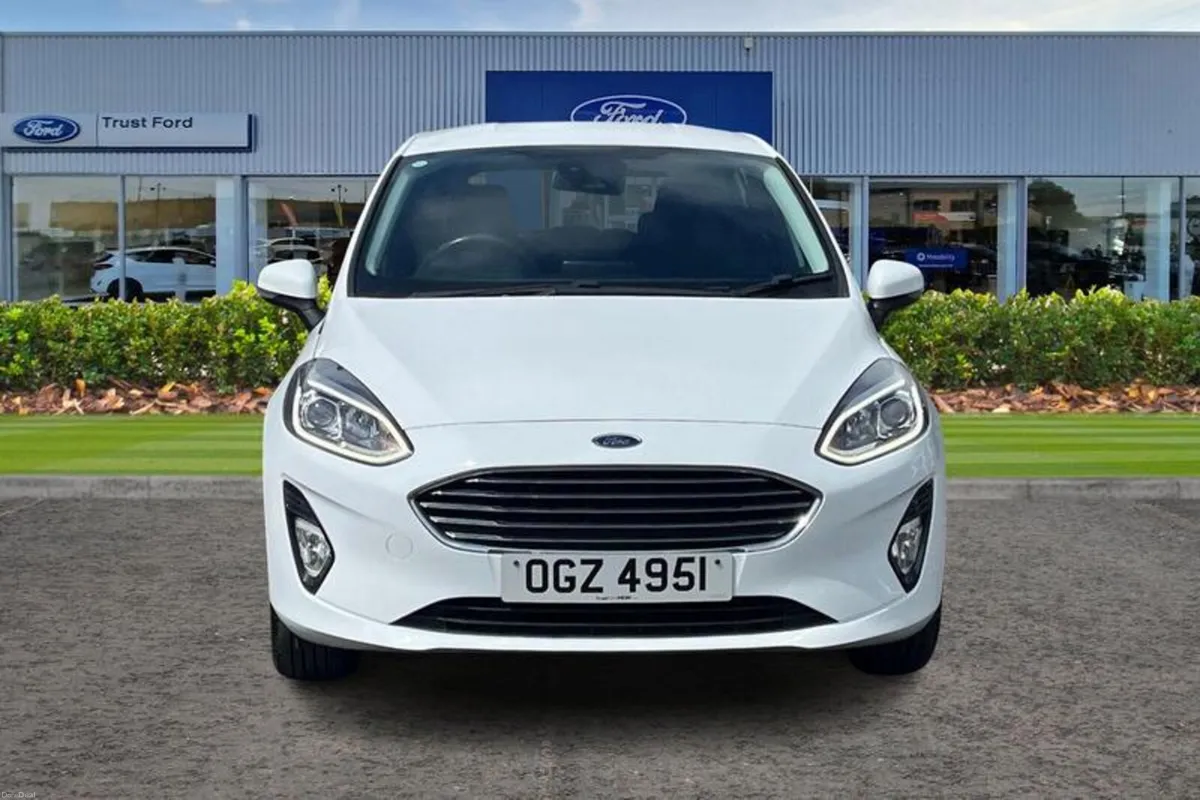 Ford Fiesta Zetec - Image 6