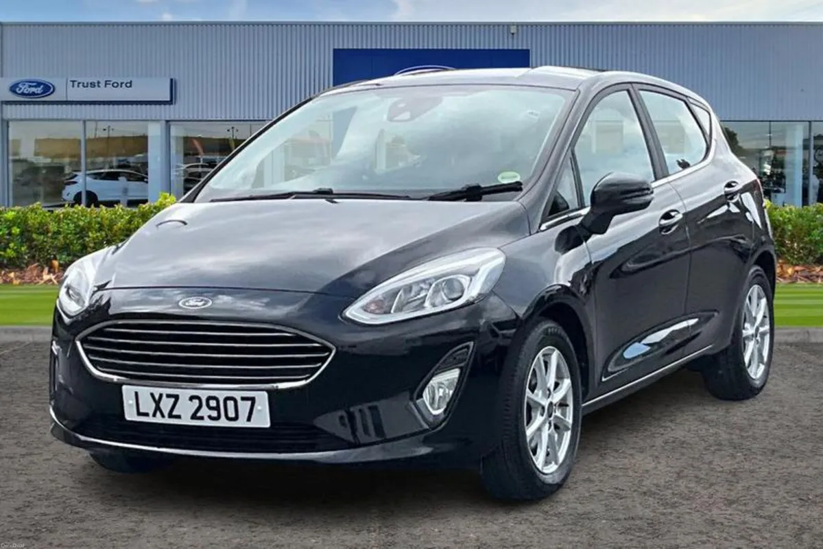Ford Fiesta Zetec - Image 5