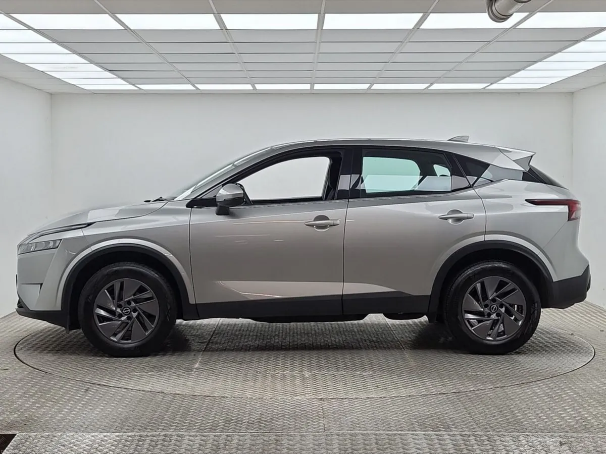 Nissan Qashqai 1.3 PET MILD HYBRID SV - Image 5