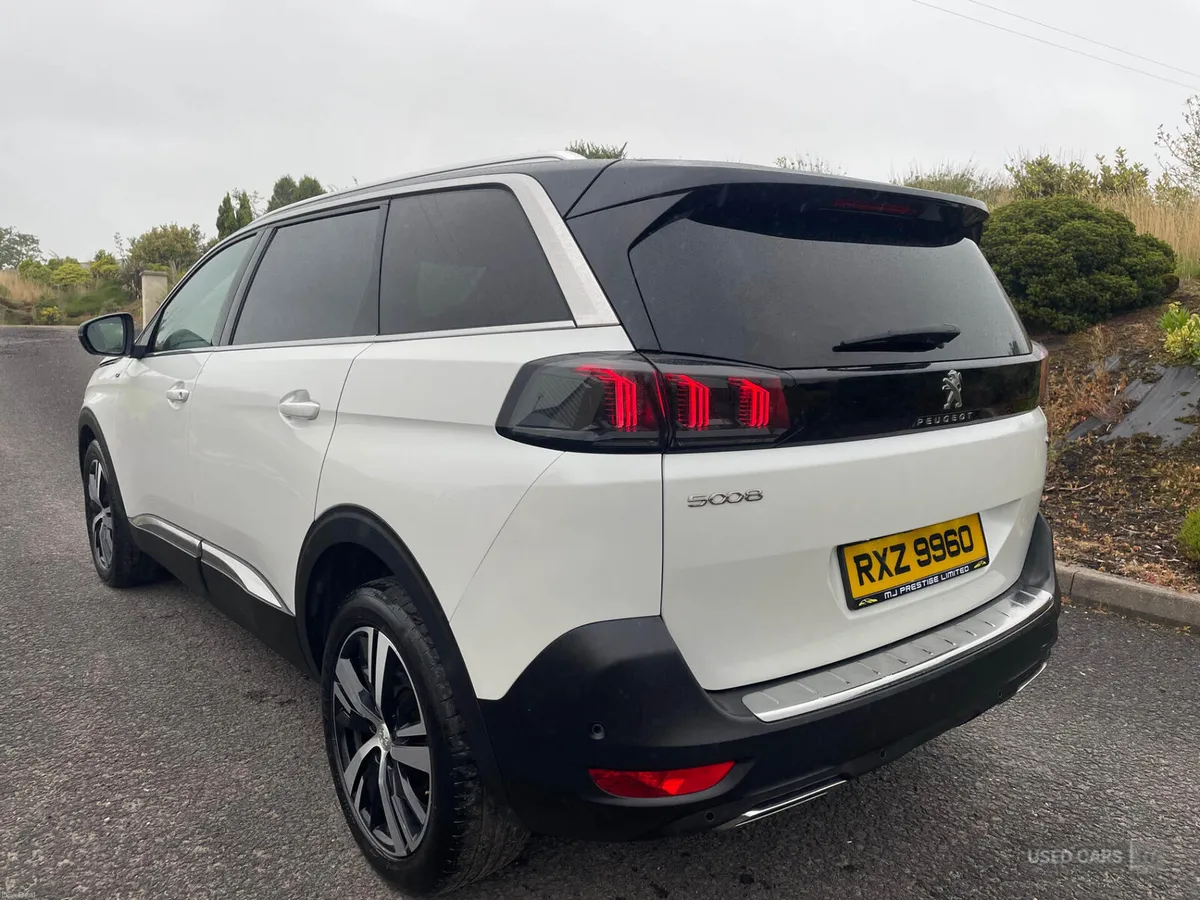Peugeot 5008 DIESEL ESTATE - Image 5