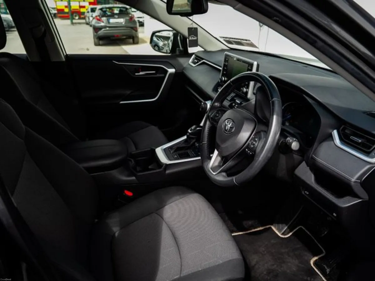 Toyota RAV4 RAV4 Hybrid Luna 2WD 4DR Auto - Image 5