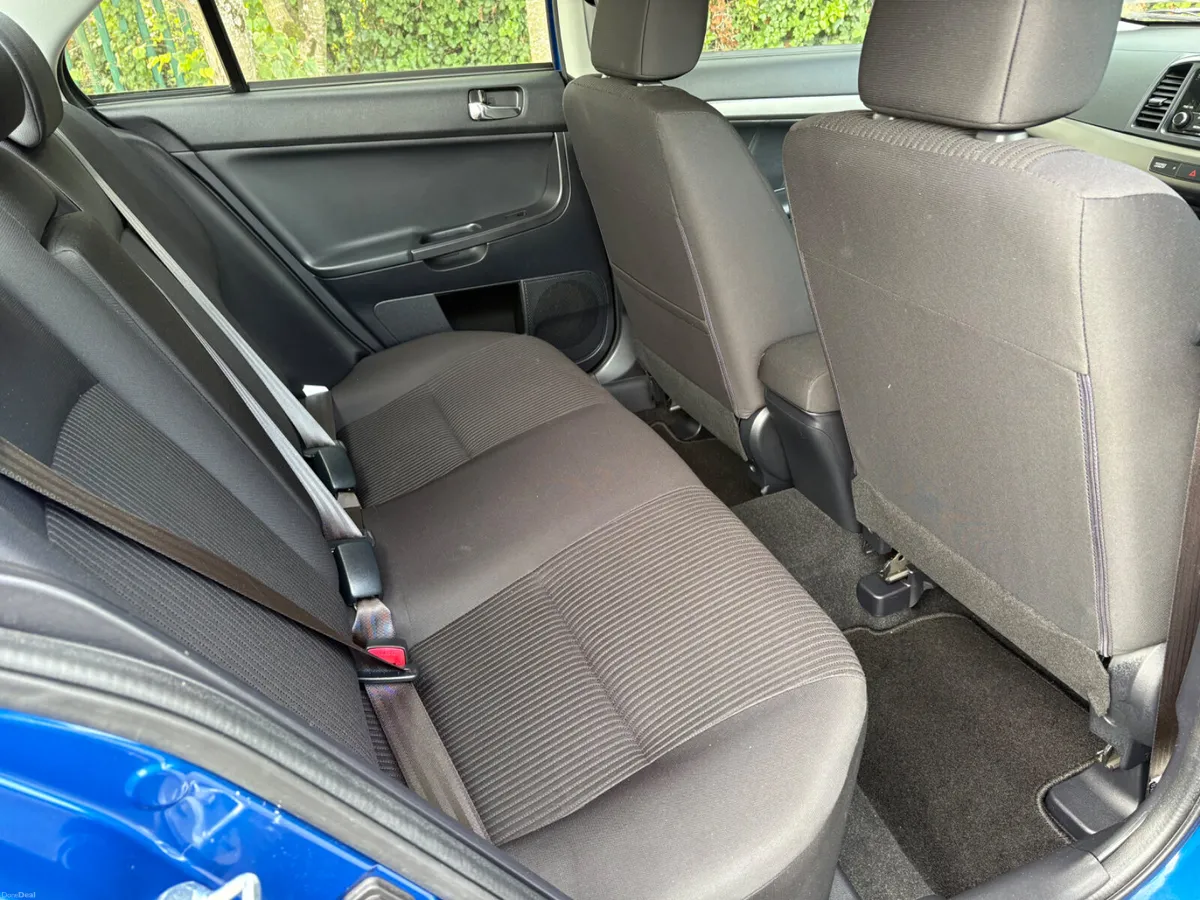 Mitsubishi Lancer 2016 - Image 5