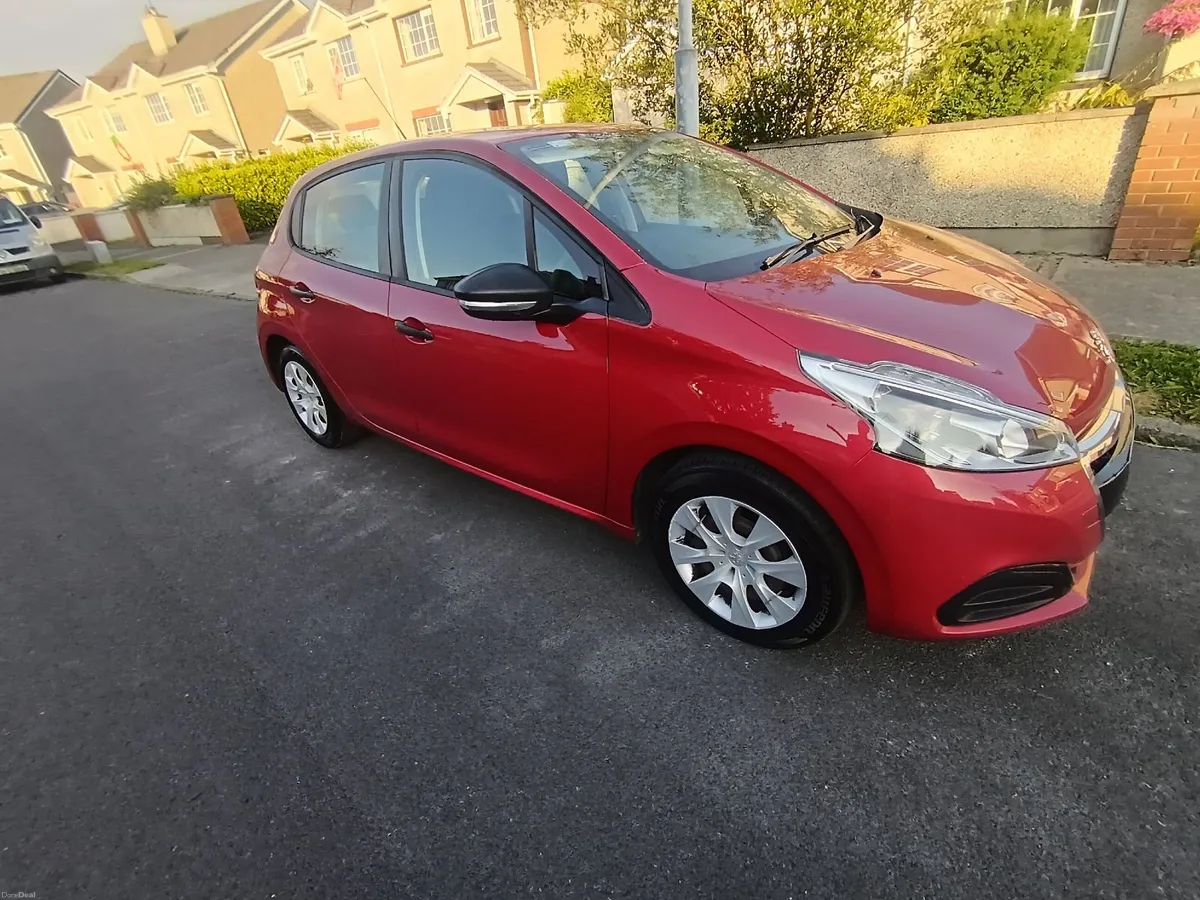 Peugeot 208 2016 - Image 5