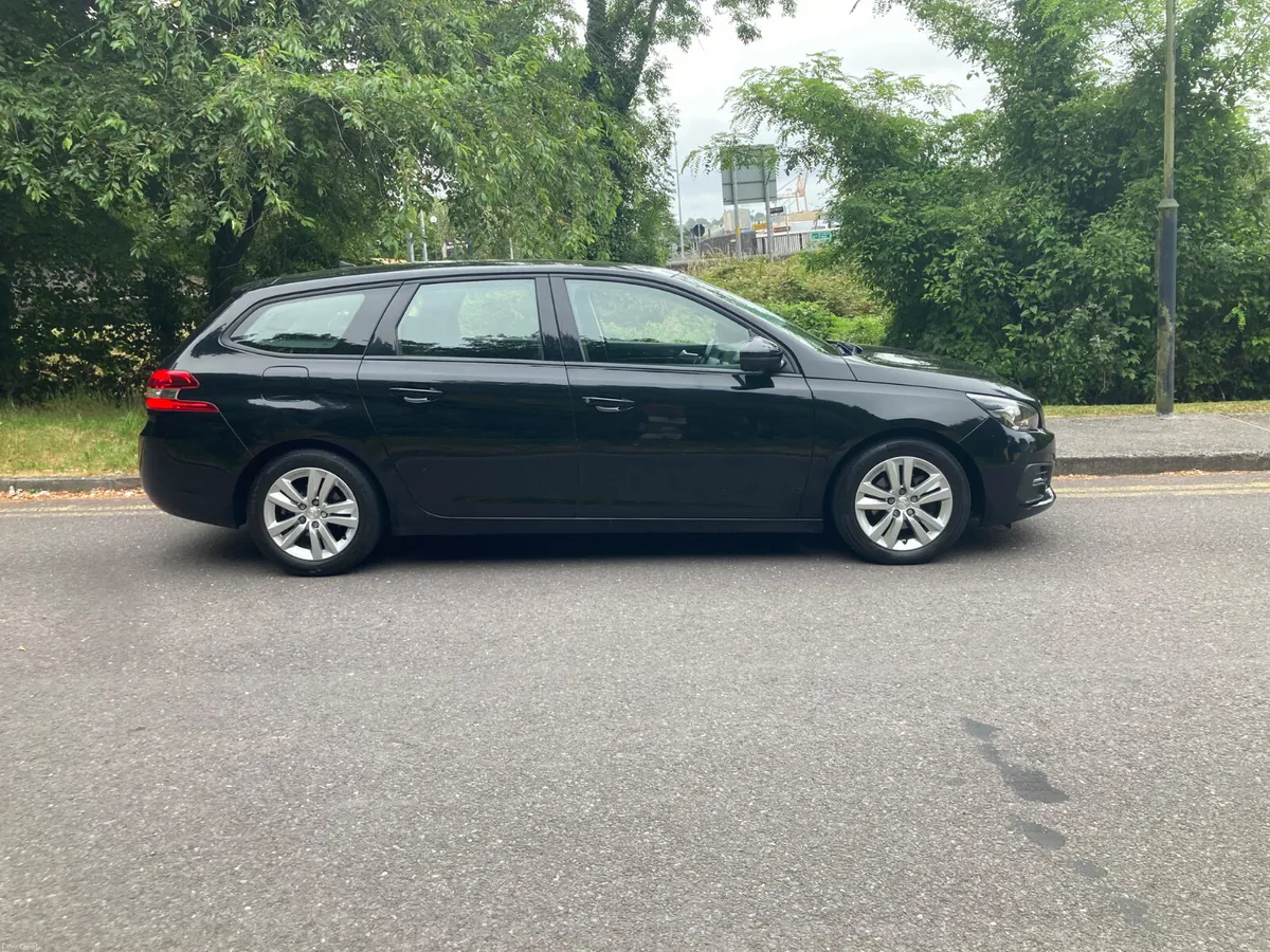 2020 Peugeot 308 SW 1.5 Diesel Estate - Image 2