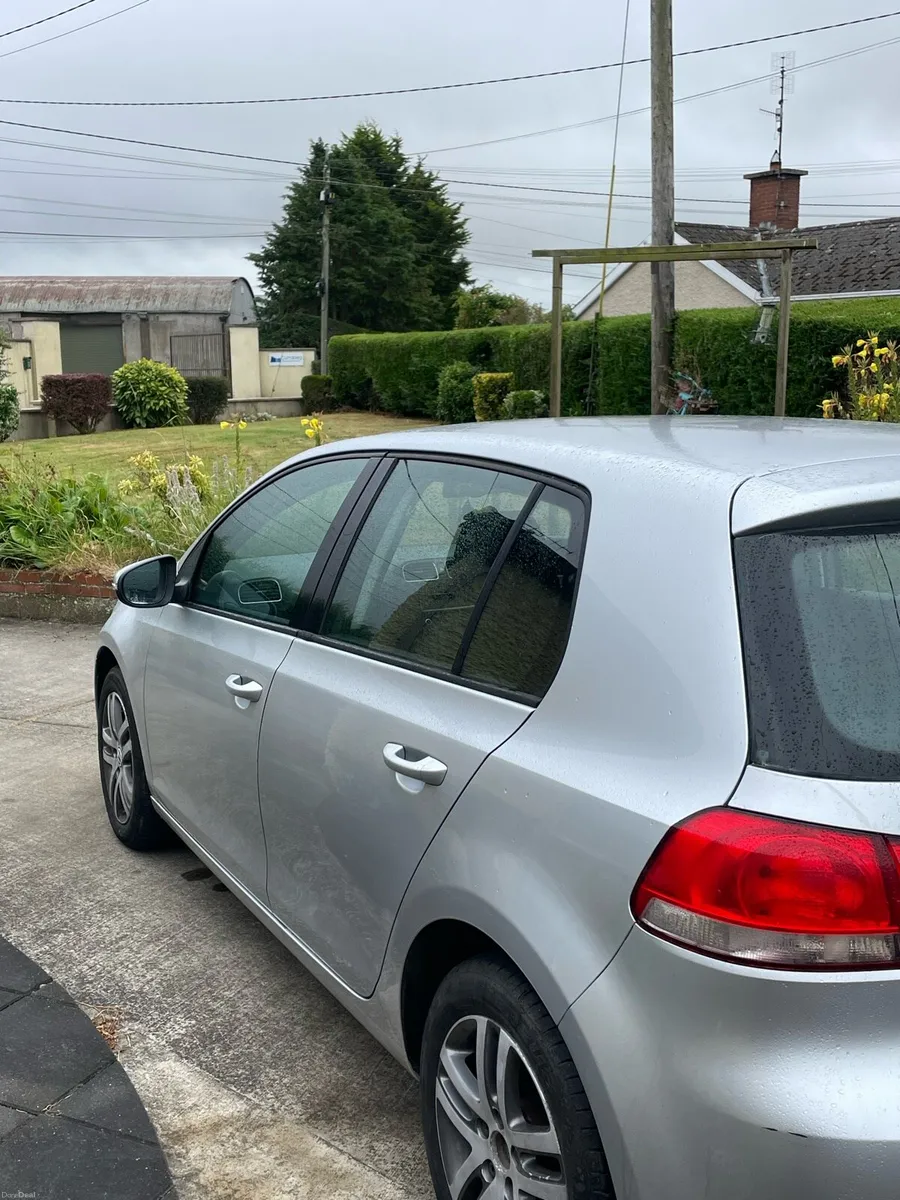 VW GOLF 1.6 TDI BLUEMOTION - Image 3