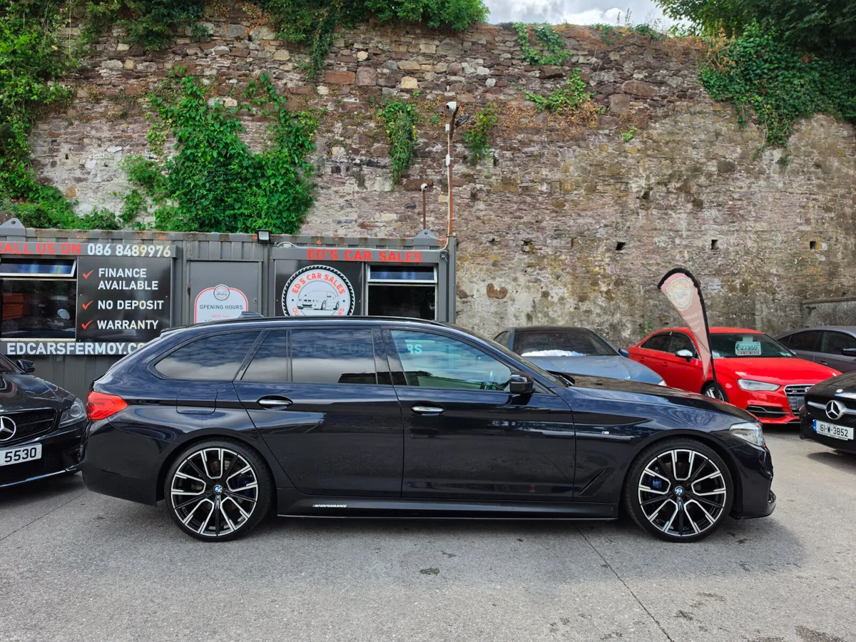 BMW 530d X-Drive M-Sport Touring 2017 - Image 3