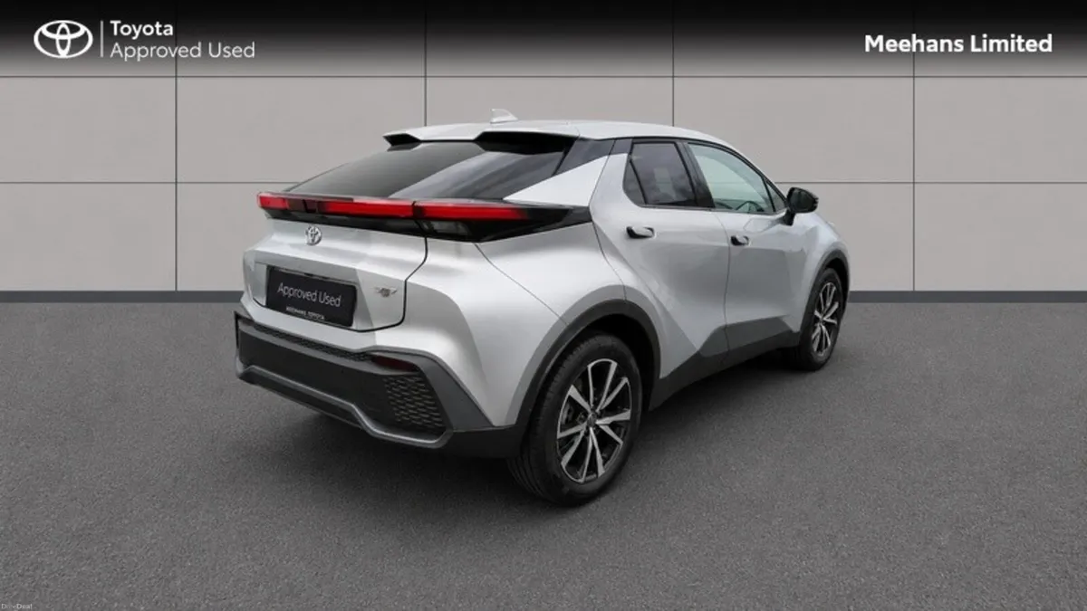 Toyota C-HR C-HR HEV Sport - Image 2
