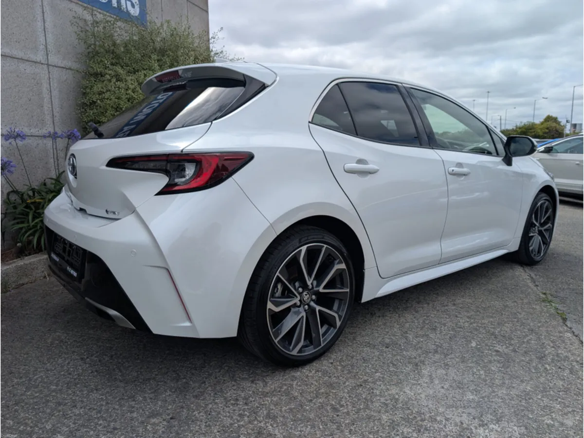 Toyota Corolla HATCHBACK SPORT AUTOMATIC HYBRID 1. - Image 6
