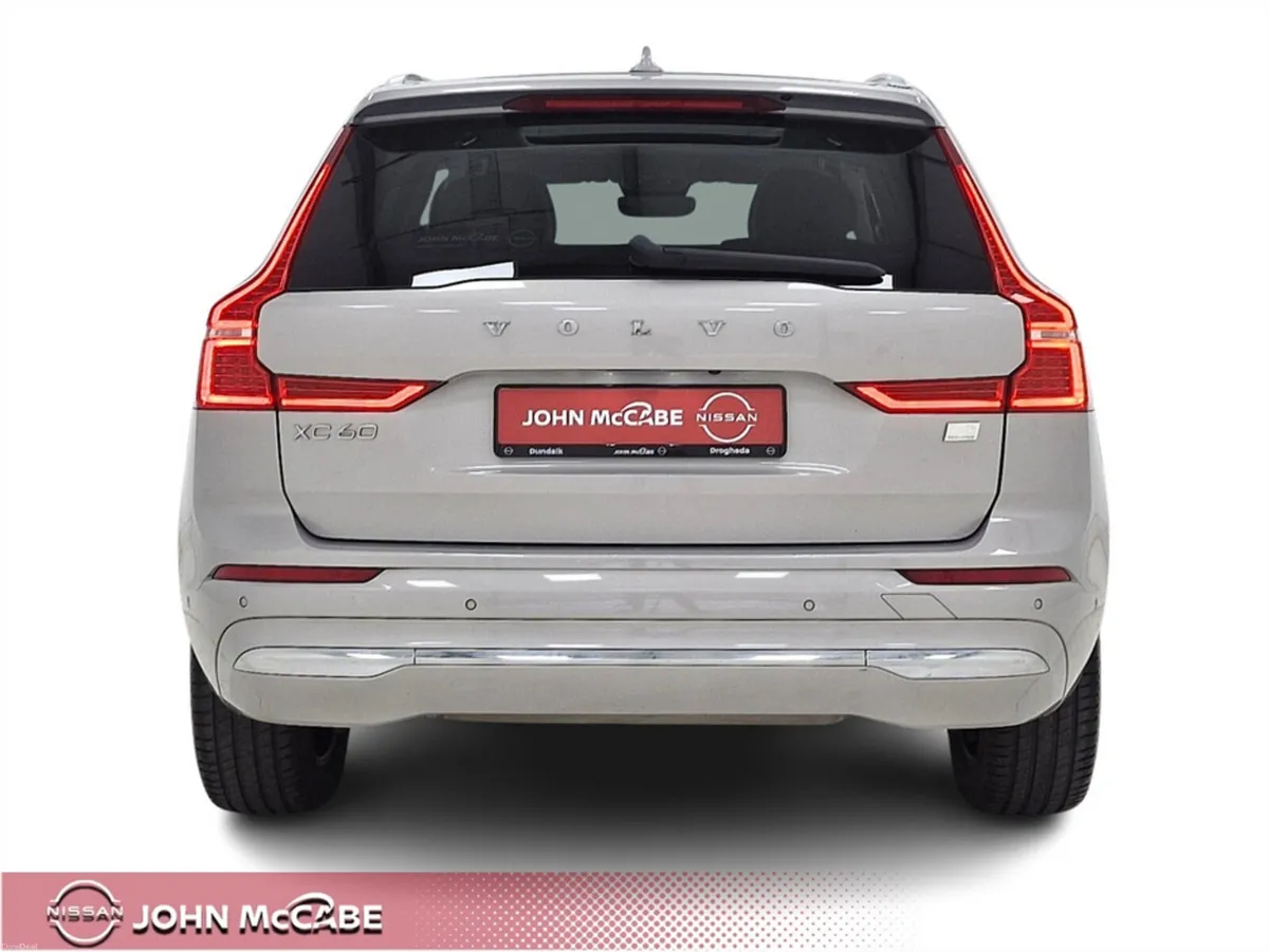 Volvo XC60 T6 PHEV PLUS BRIGHT AWD AUTO *PAN ROOF* - Image 6