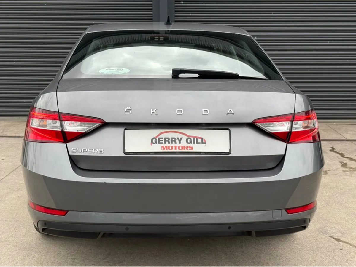 Skoda Superb AMBITION 2.0 TDI 150HP 5DR - Image 6
