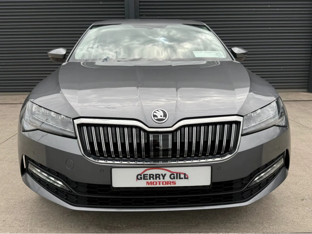 Skoda Superb AMBITION 2.0 TDI 150HP 5DR - Image 2