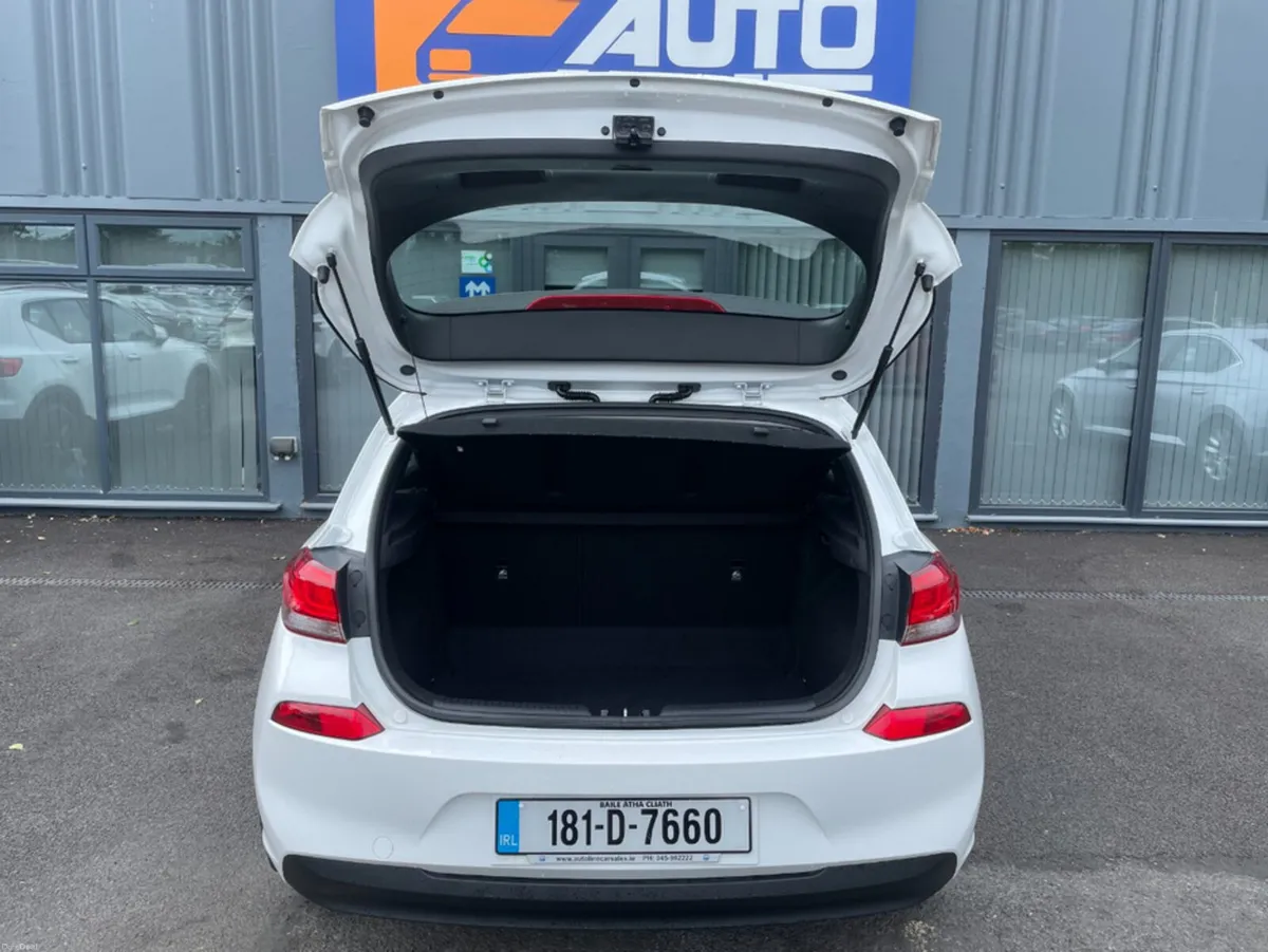 Hyundai i30 I 30 DELUXE 5DR - Image 5