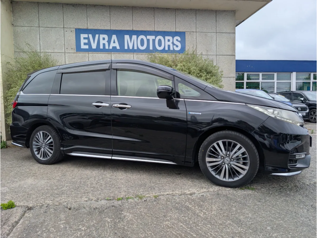 Honda Odyssey ABSOLUTE 7 SEATER AUTOMATIC 2.0 HYBR - Image 3