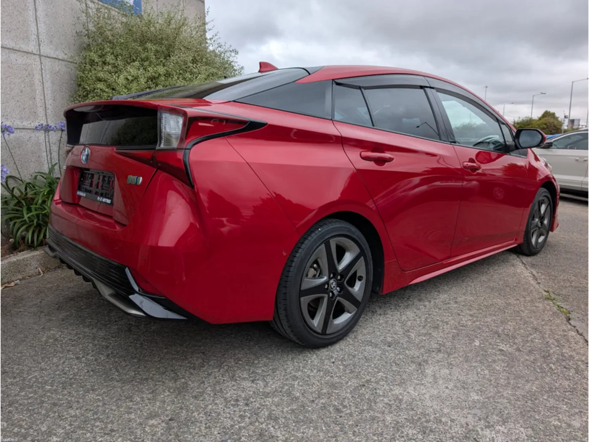 Toyota Prius TOURING SMART AUTOMATIC HYBRID 1.8 PE - Image 6