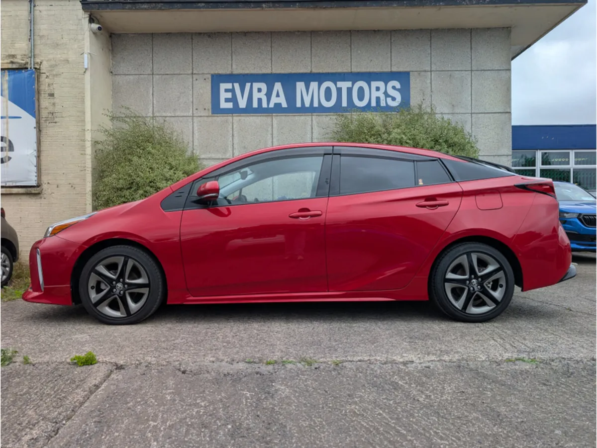 Toyota Prius TOURING SMART AUTOMATIC HYBRID 1.8 PE - Image 4