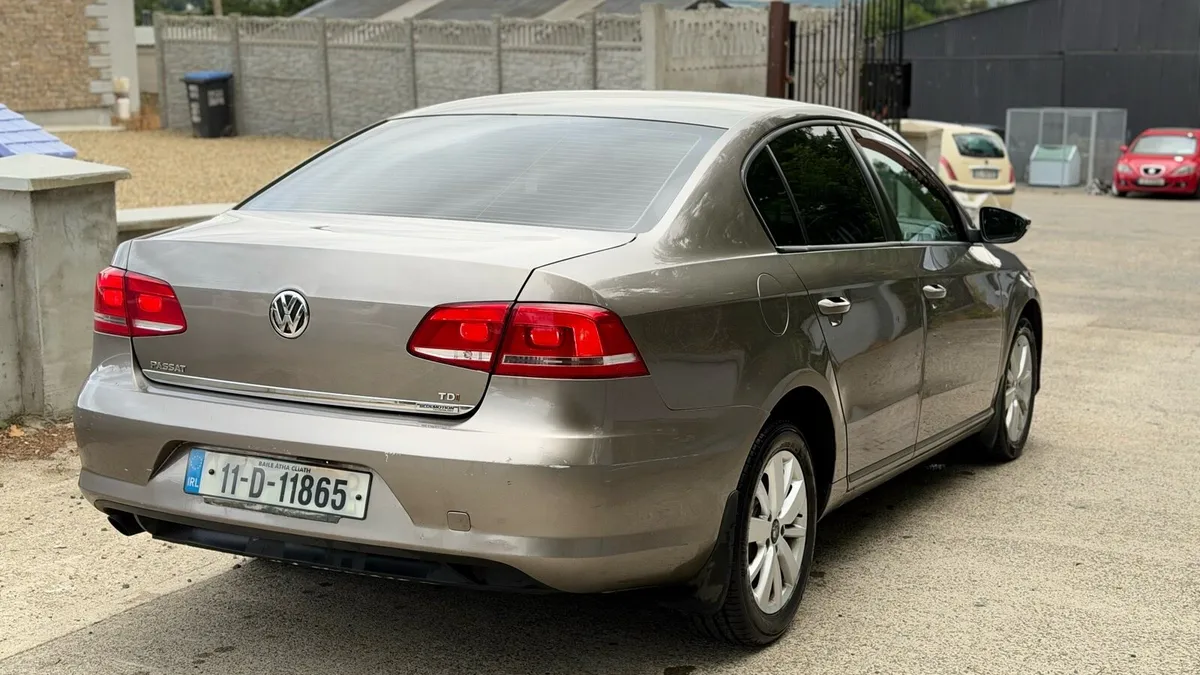 Volkswagen Passat B7. 2600€ - Image 6