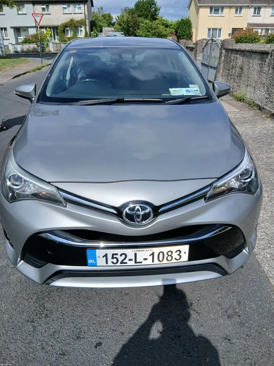 Toyota Avensis 2015 - Image 2