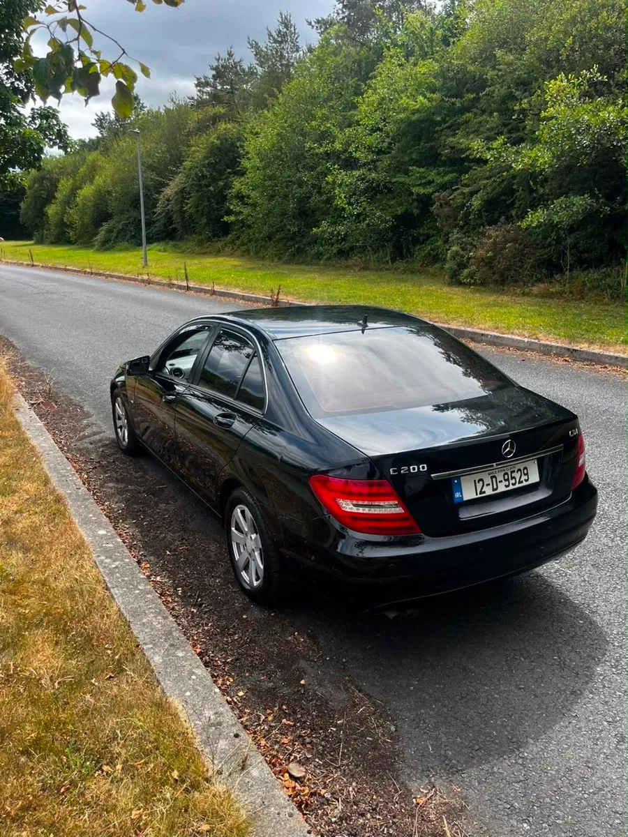 C200 Mercedes Benz - Image 4