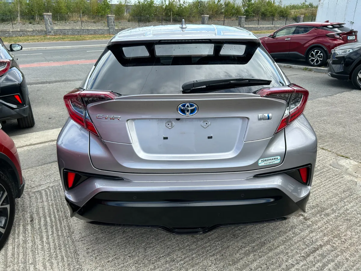 TOYOTA CHR 2019, 1.8 HYBRID AUTO LOW KMS HIGH SPEC - Image 6