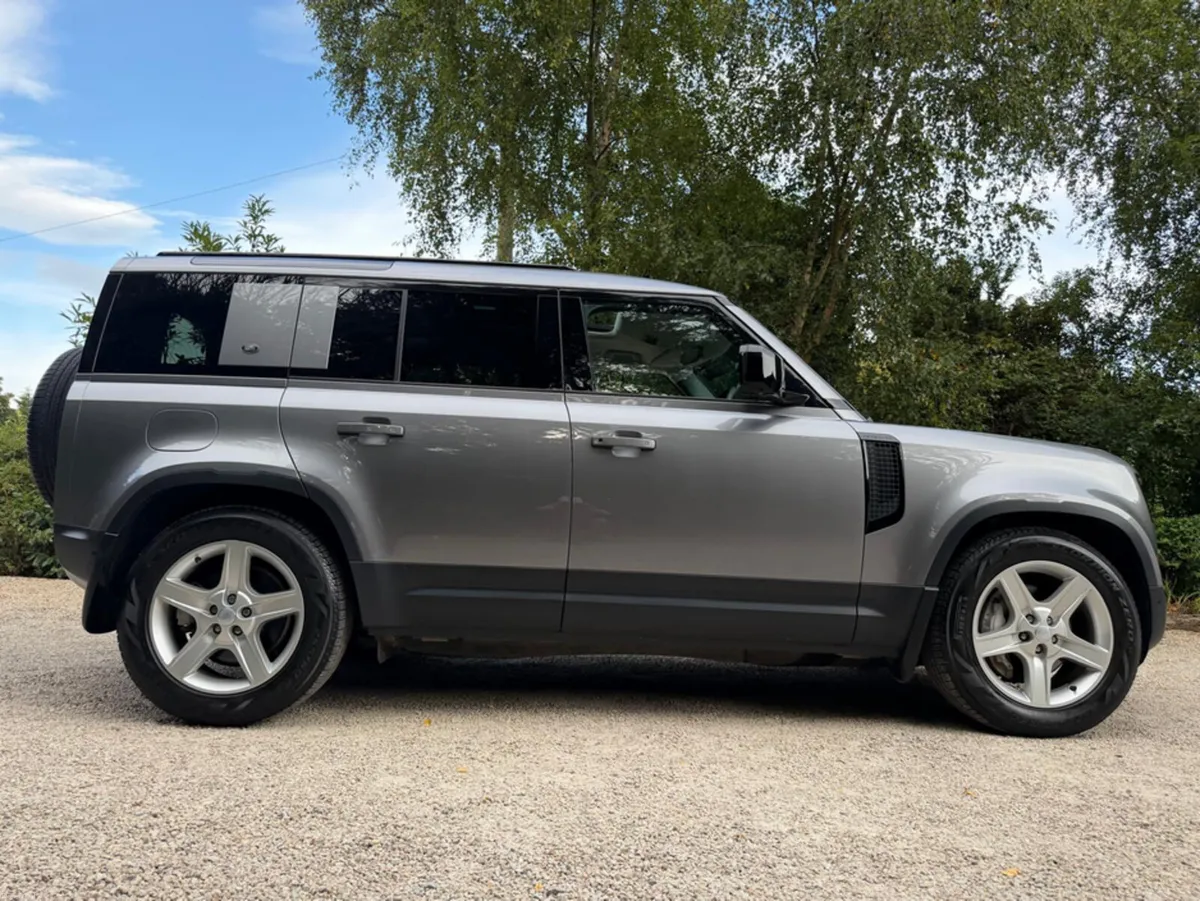 Land Rover Defender P400e 110 *Panoramic Soonroof… - Image 3
