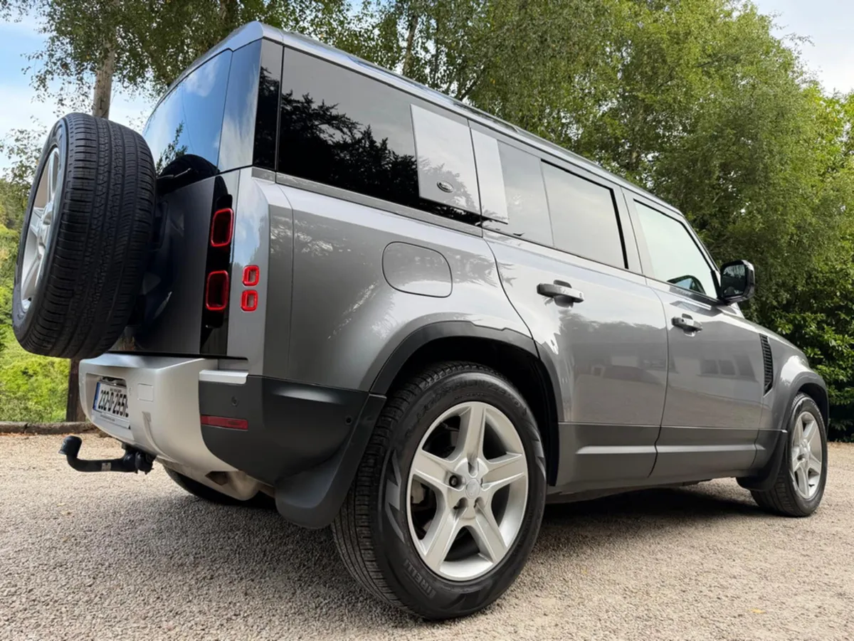 Land Rover Defender P400e 110 *Panoramic Soonroof… - Image 5