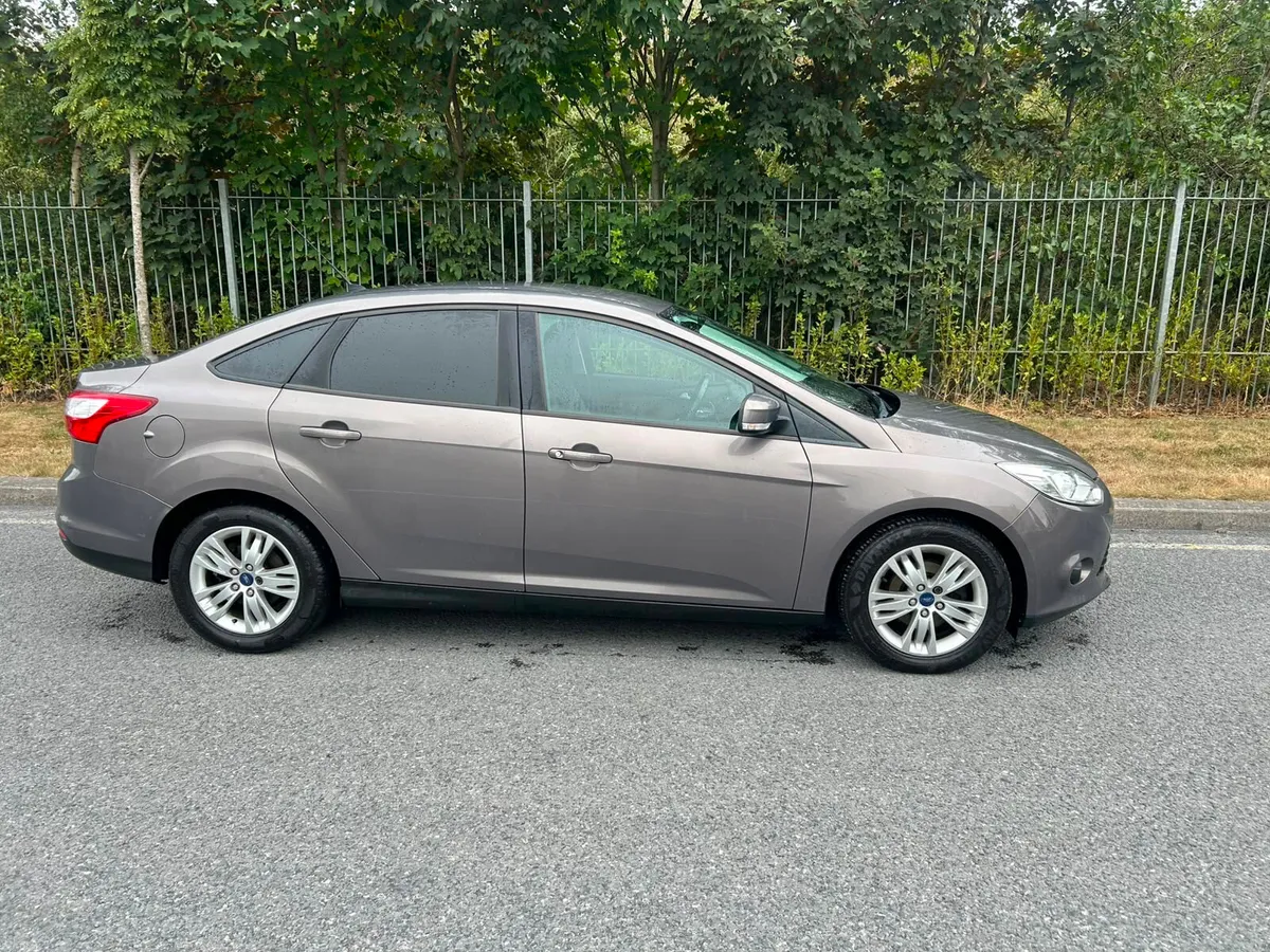 Ford Focus 2013 LOW LOW KLMS - Image 3