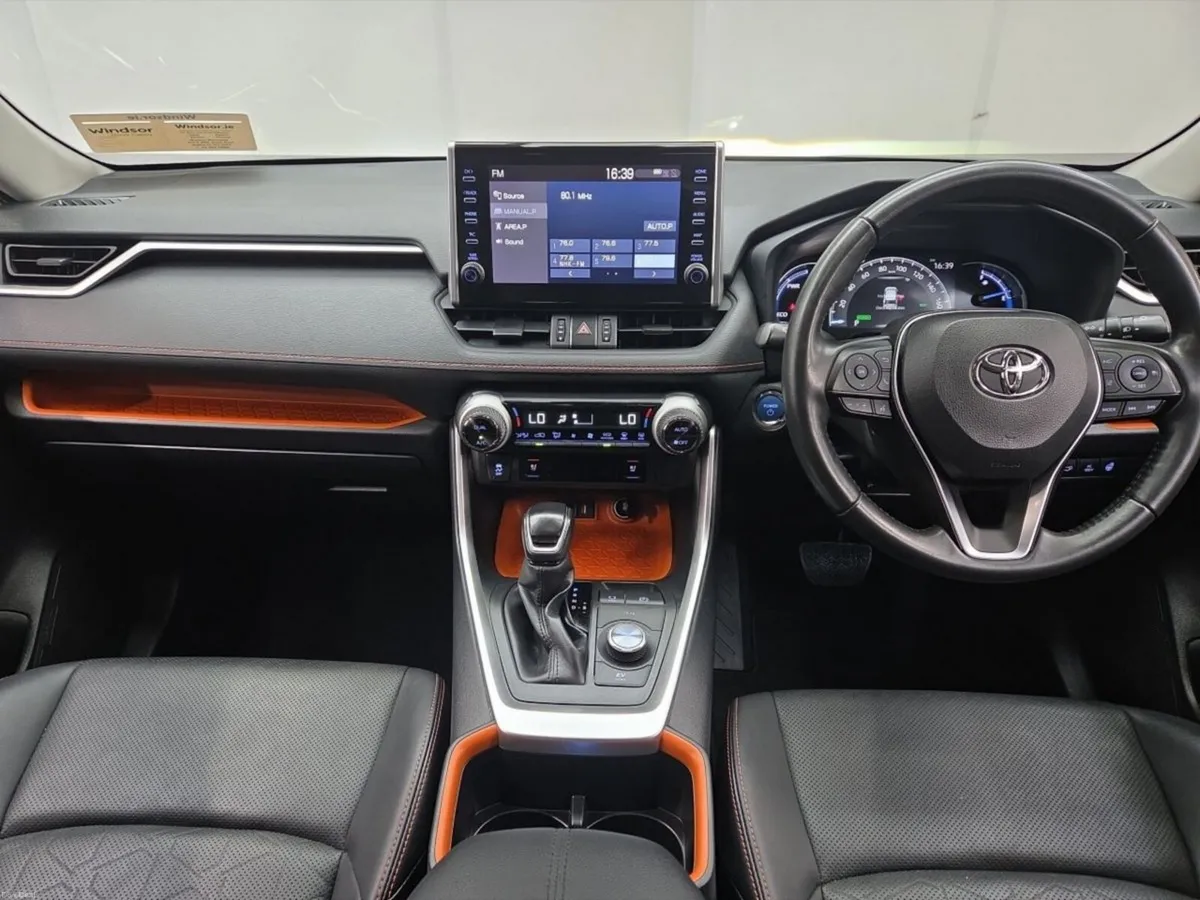 Toyota RAV4 2.5 Hybrid Adventure AWD (E-Four) - Image 3