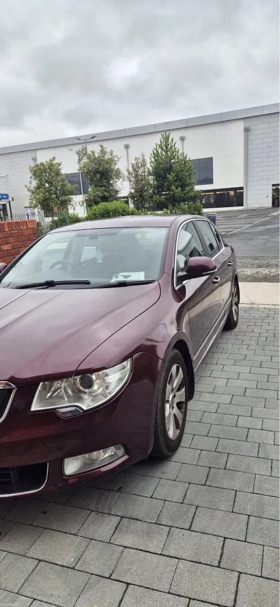 Škoda superb 2011 - Image 2