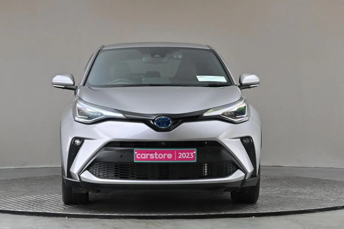 Toyota C-HR 1.8 HYBRID **HALF LEATHER**360 PAN CAM - Image 2