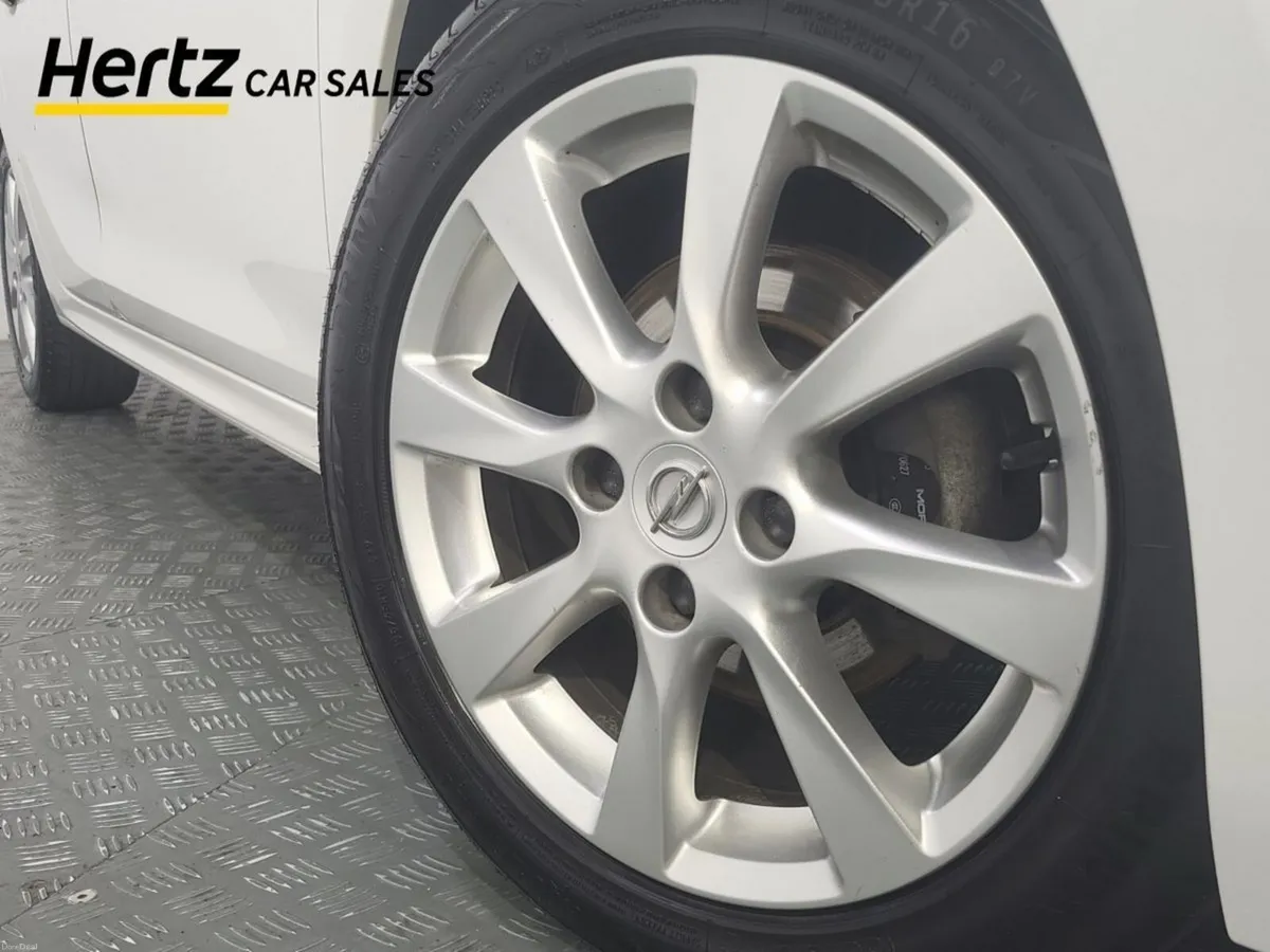 Opel Corsa SC 1.2i Petrol Manual - Image 6