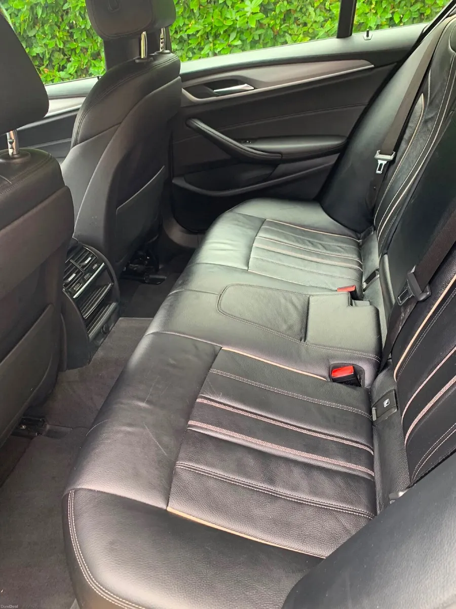 BMW 5-Series 2018 - Image 5