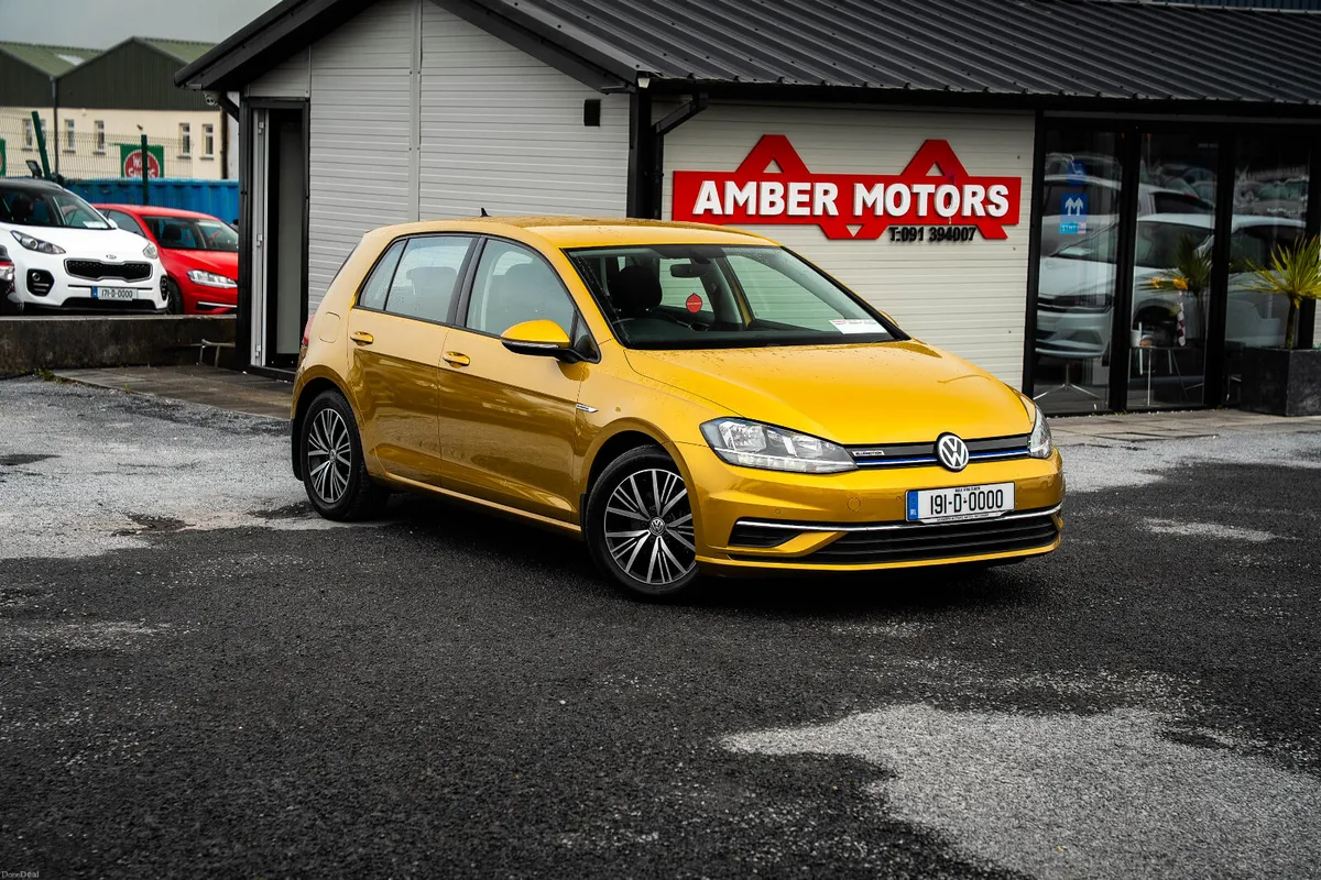 2019 Volkswagen Golf SE NAVIGATION TSI EVO - Image 1