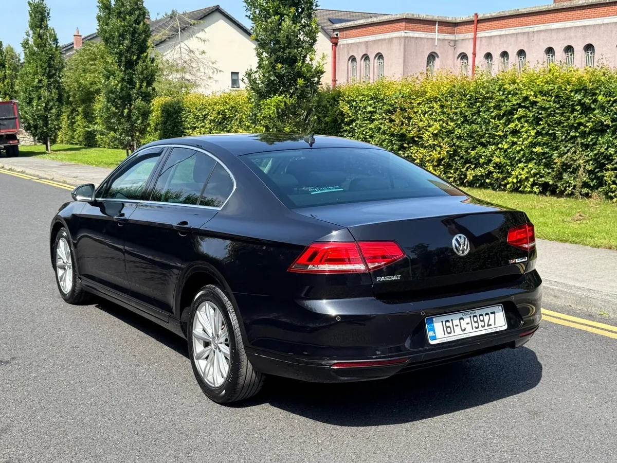 Volkswagen Passat Diesel Automatic - Image 4