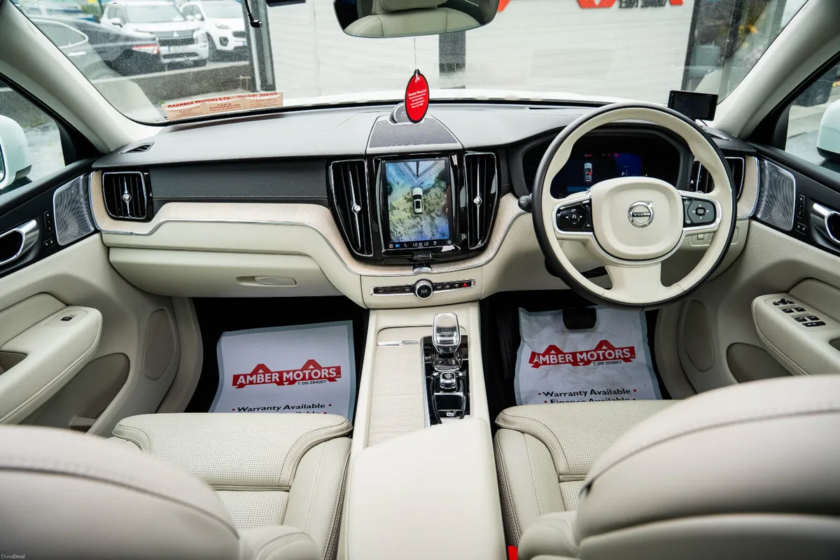 2022 VOLVO XC60 2.0 PETROL HYBRID AWD - Image 6