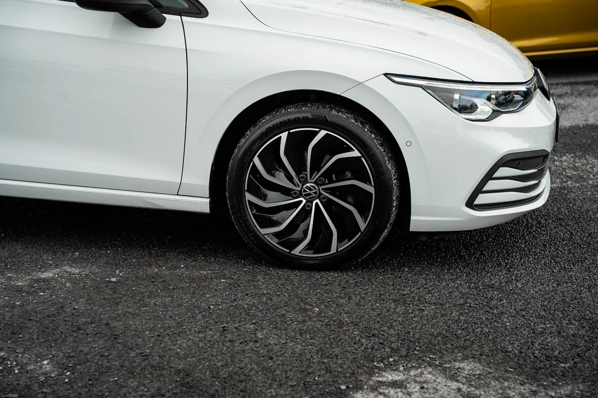 2022 VW GOLF AUTO 2.0TDI - Image 6