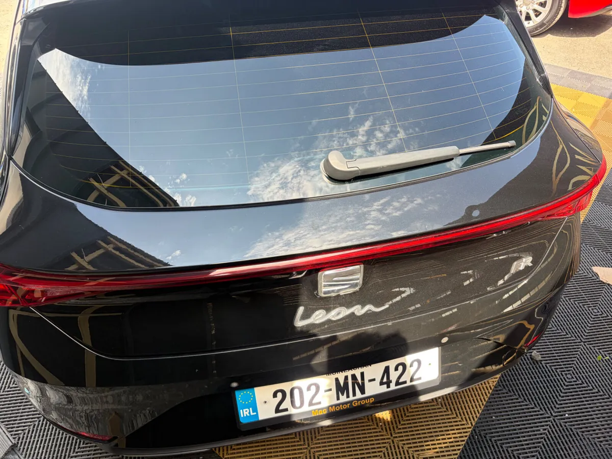 SEAT Leon FR 1.5 TSI Auto - Image 3