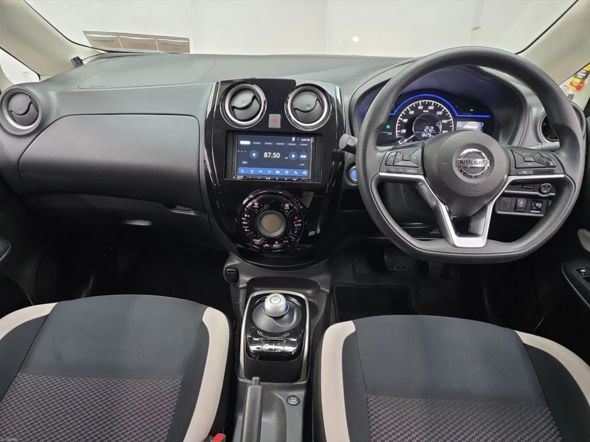 Nissan Note E-POWER Hybrid Auto - Image 3