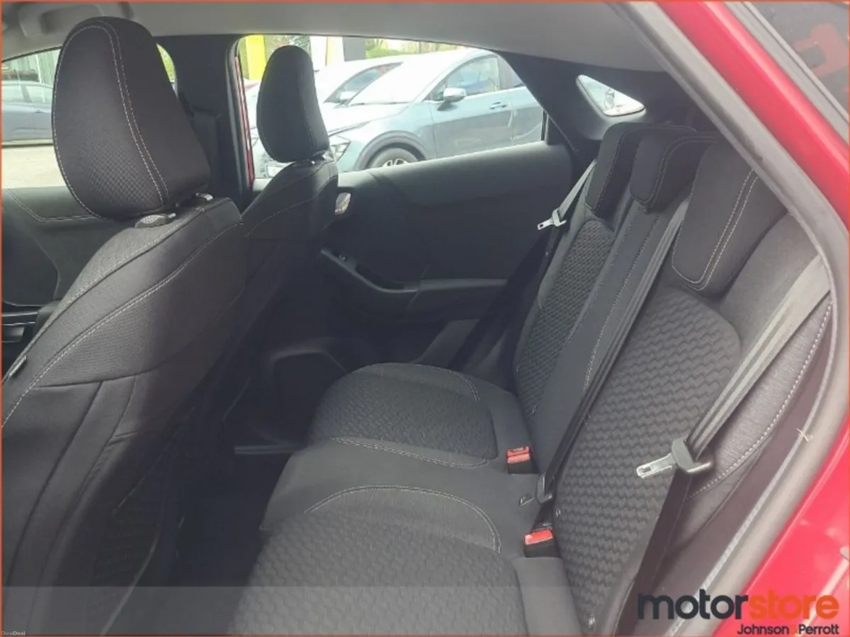 Ford Puma 1.0L EcoBoost Hybrid 125PS Titanium Auto - Image 5