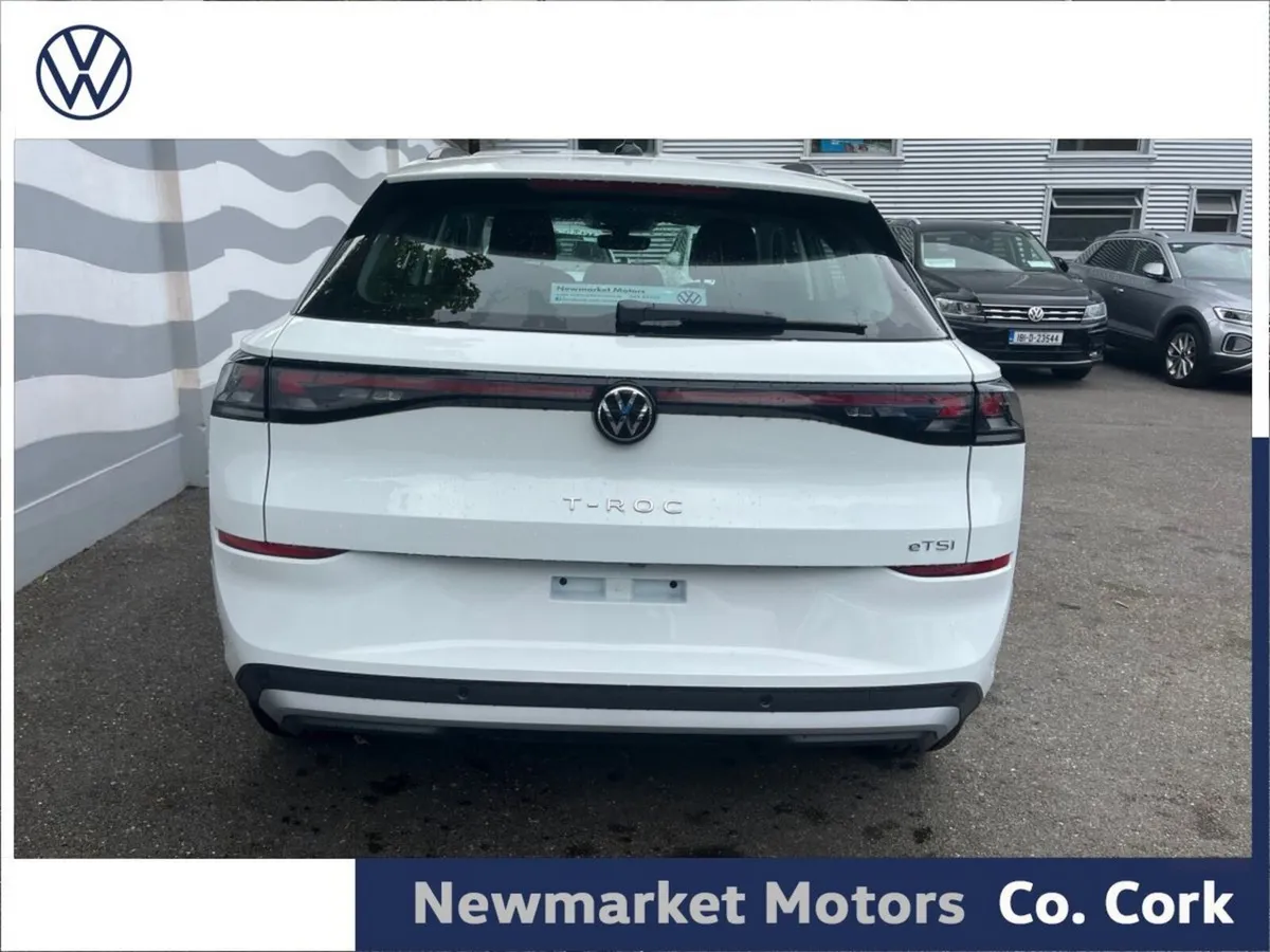 Volkswagen T-Roc LIFE PLUS 116BHP MHEV AUTOMATIC 1 - Image 6