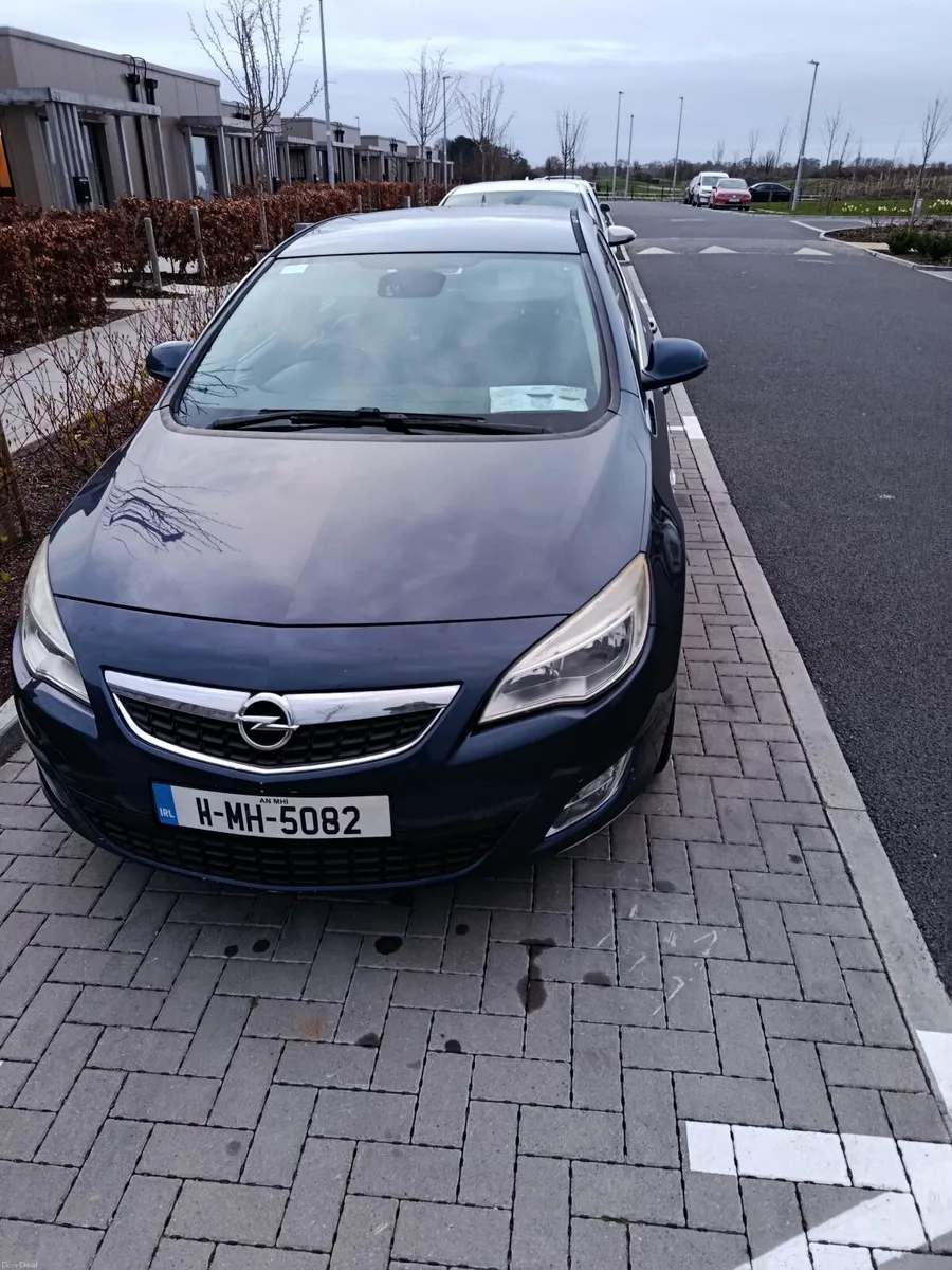 Vauxhall Astra 2011automatik New NCT - Image 1