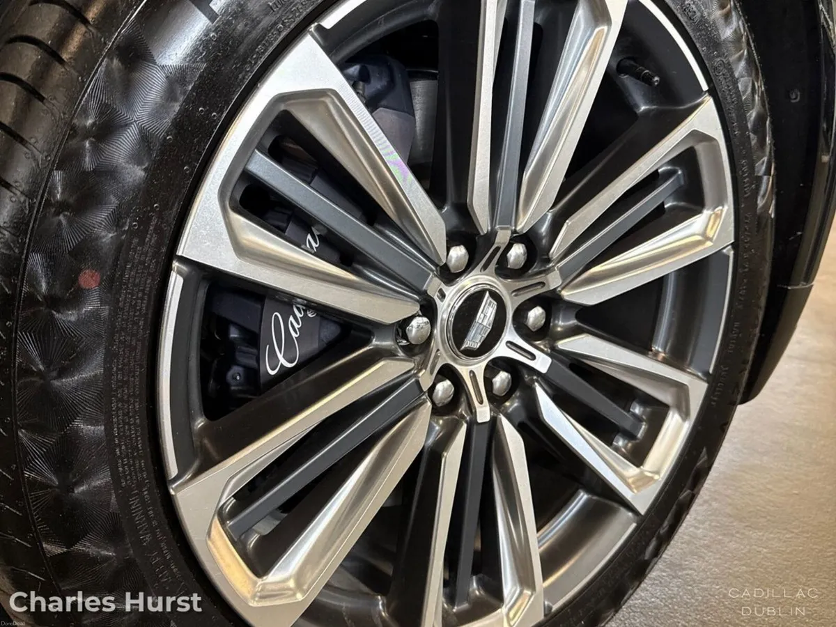 Cadillac Lyriq Sport 600 E4 - Image 6