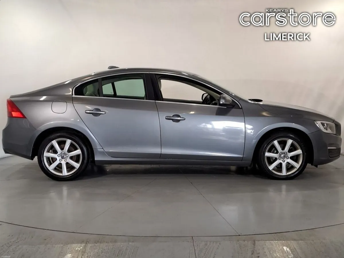 Volvo S60 D2 SE NAV 122hp *High Spec* - Image 2