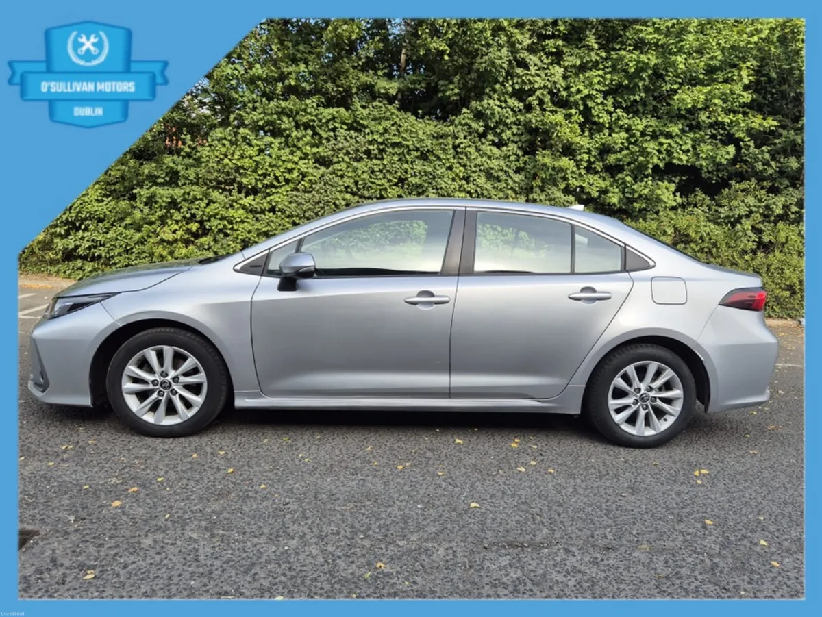 Toyota Corolla /IRISH CAR/2023/1.8 HYBRID/AUTO - Image 5