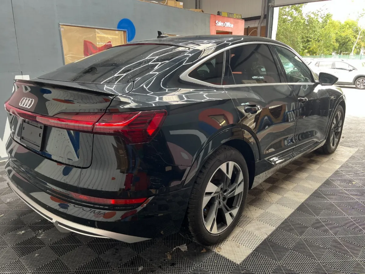 Audi e-tron 2023 AUDI E-TRON SPORTBACK 55 QUATTRO - Image 2