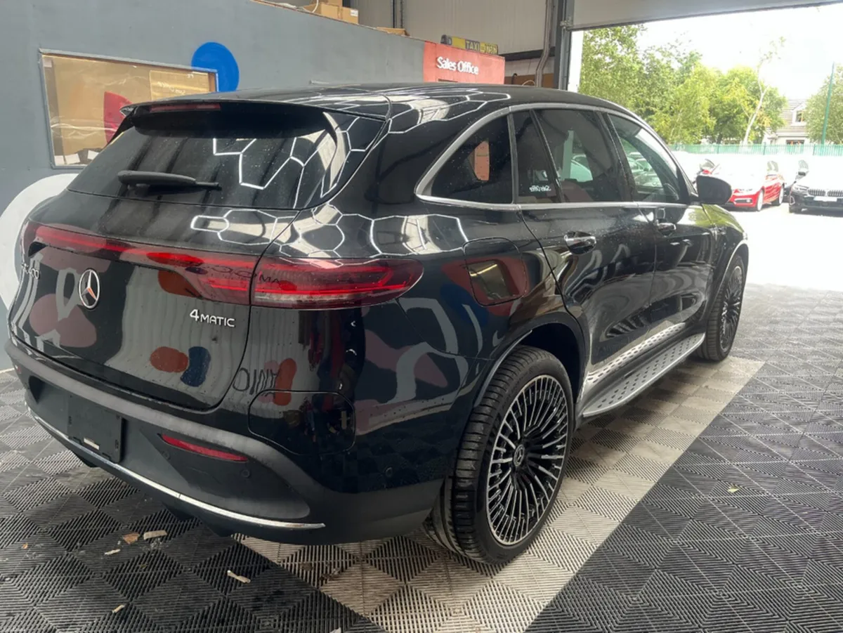 Mercedes-Benz EQC 2022 MERCEDES-BENZ EQC400 AUTOMA - Image 2