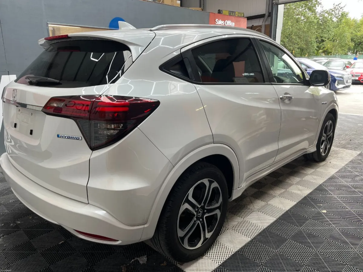 Honda Vezel 2018 HONDA VEZEL AUTOMATIC / 1.5 / CRU - Image 2