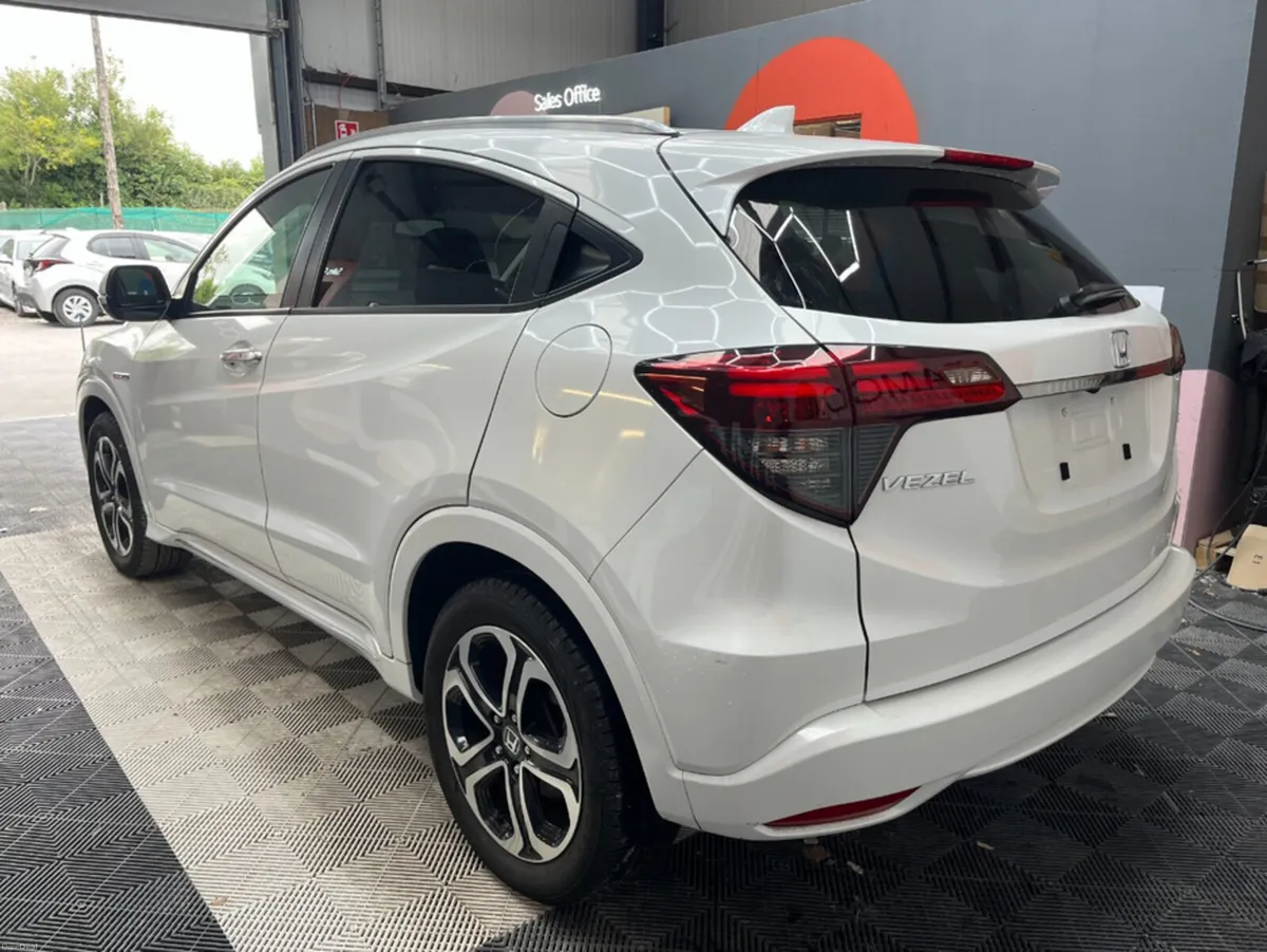 Honda Vezel 2018 HONDA VEZEL AUTOMATIC / 1.5 / CRU - Image 4