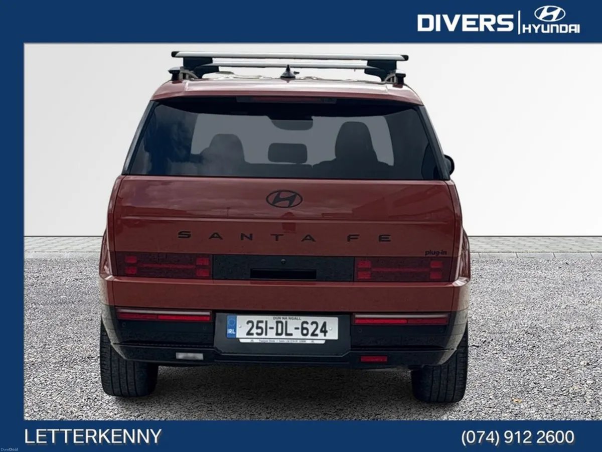 Hyundai Santa Fe Calligraphy Plug-in Hybrid Automa - Image 6