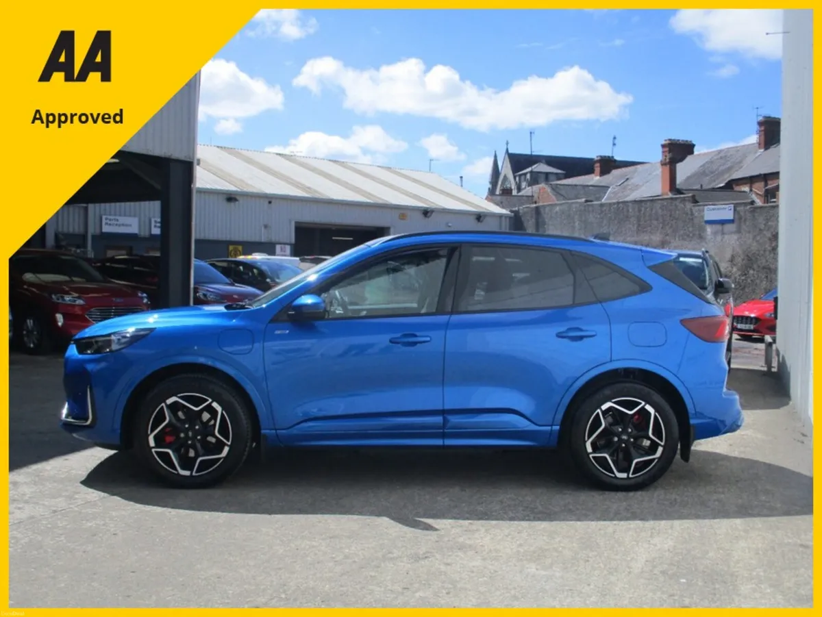 Ford Kuga ST-LINE X EDITION 2 5DR 2. ONLY 8500 KMS - Image 6